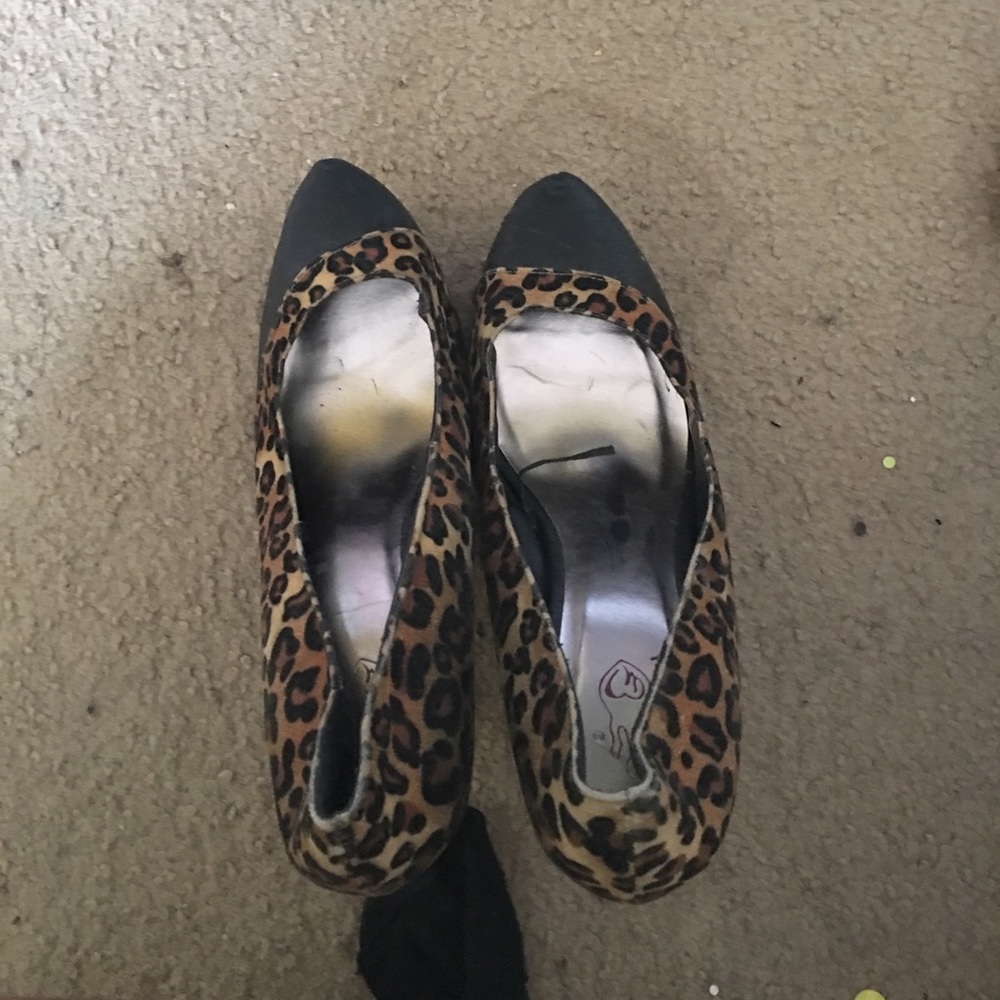 Leopard print Pumps